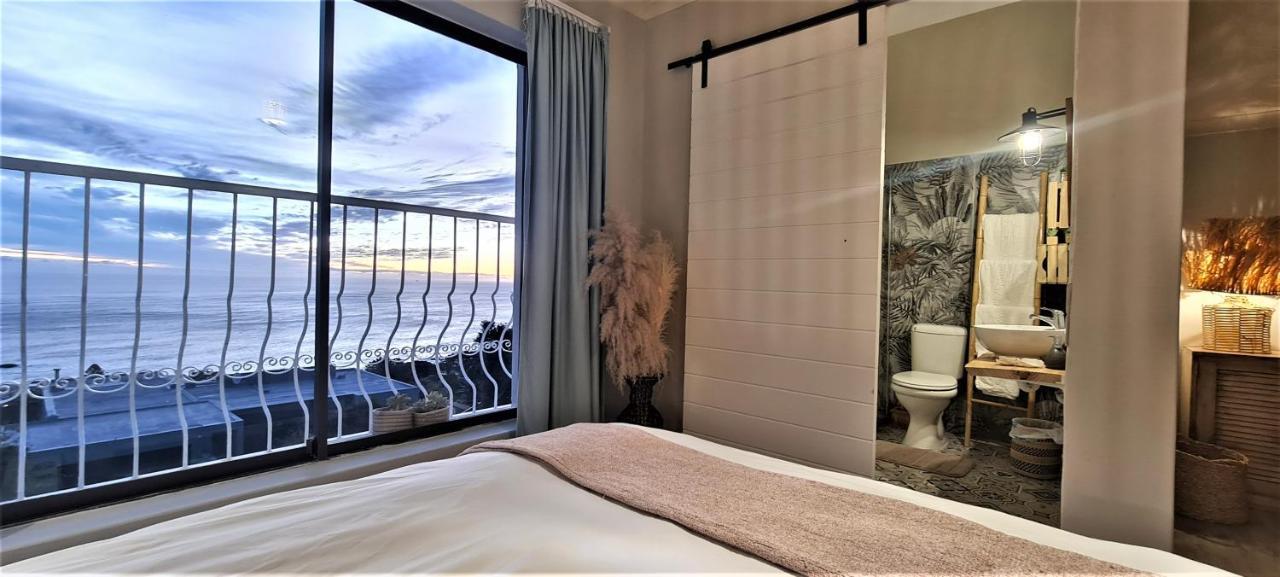 African Vibes Camps Bay เคปทาวน์ ภายนอก รูปภาพ