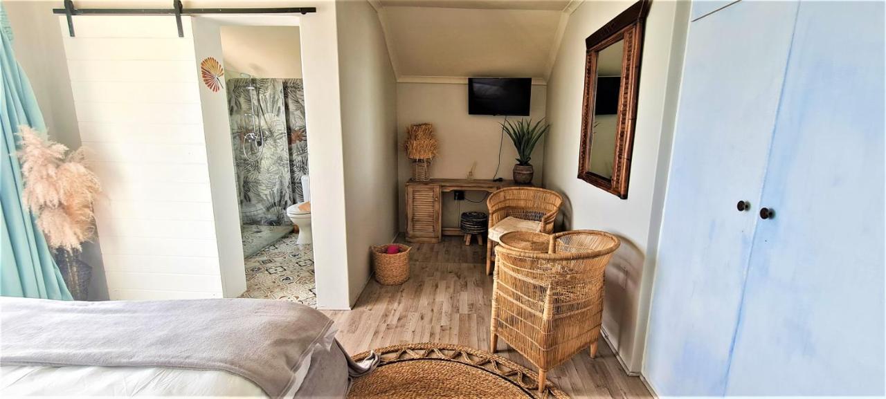 African Vibes Camps Bay เคปทาวน์ ภายนอก รูปภาพ